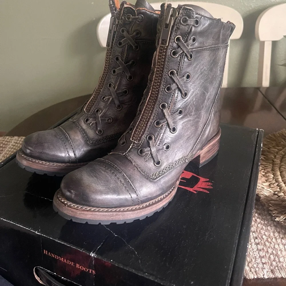 Freebird Liverpool Ice color Size 8, with protective bag - Picture 2 of 10
